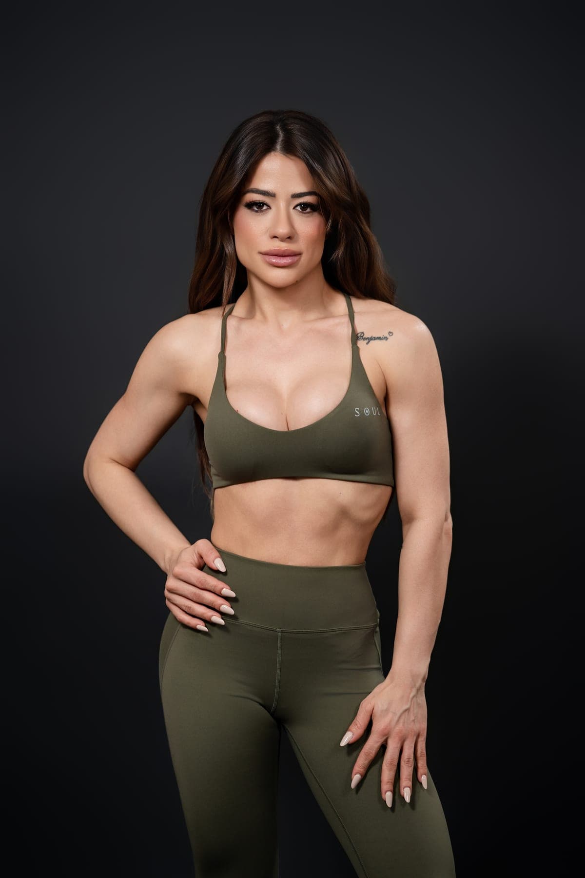 Conjunto verde olive Soul Wellness